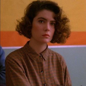 Meet your Posher, Nina